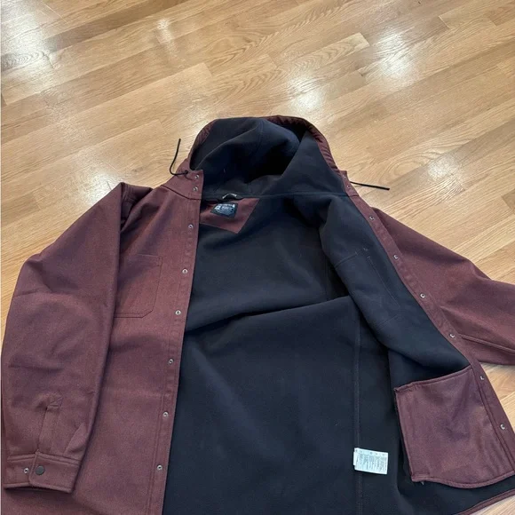 Bought Brand new less then 6/mo ago only worn couple times. Little too big - Picture 2 of 5